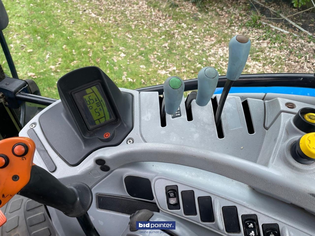 New Holland 6070