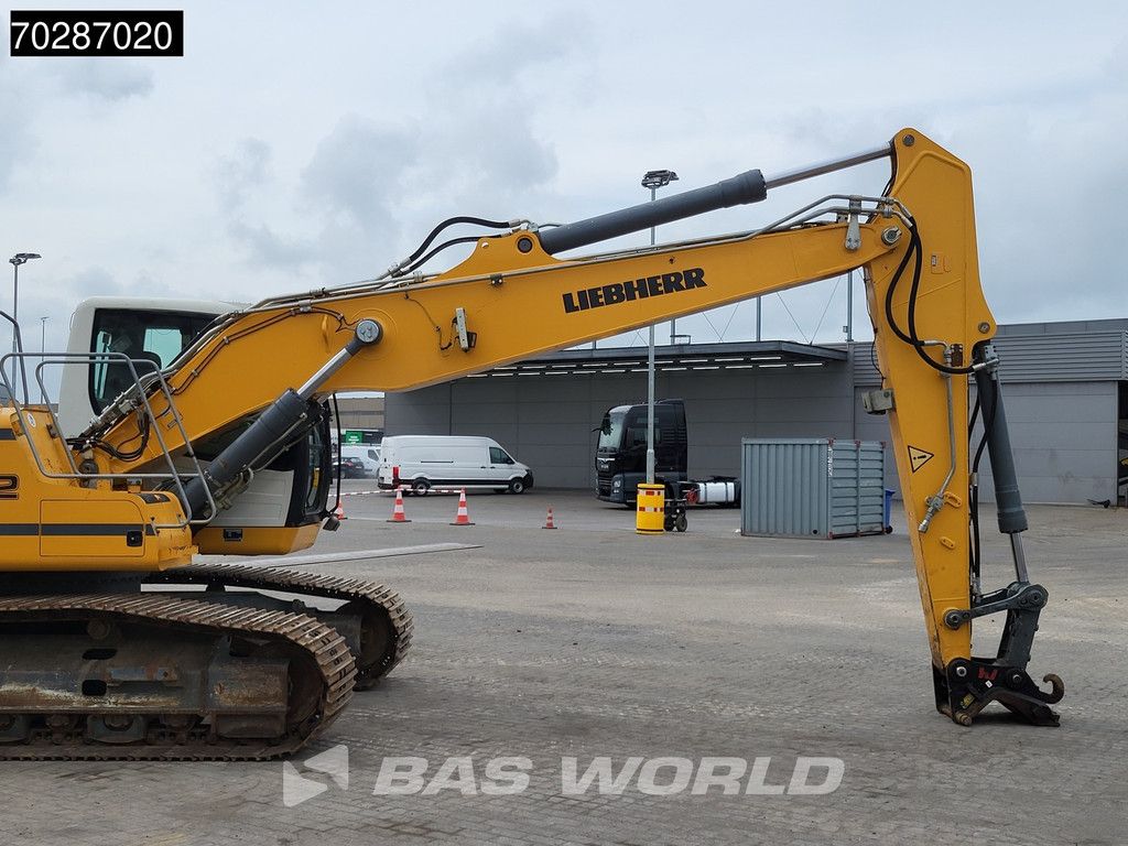 Liebherr R922 DUTCH MACHINE