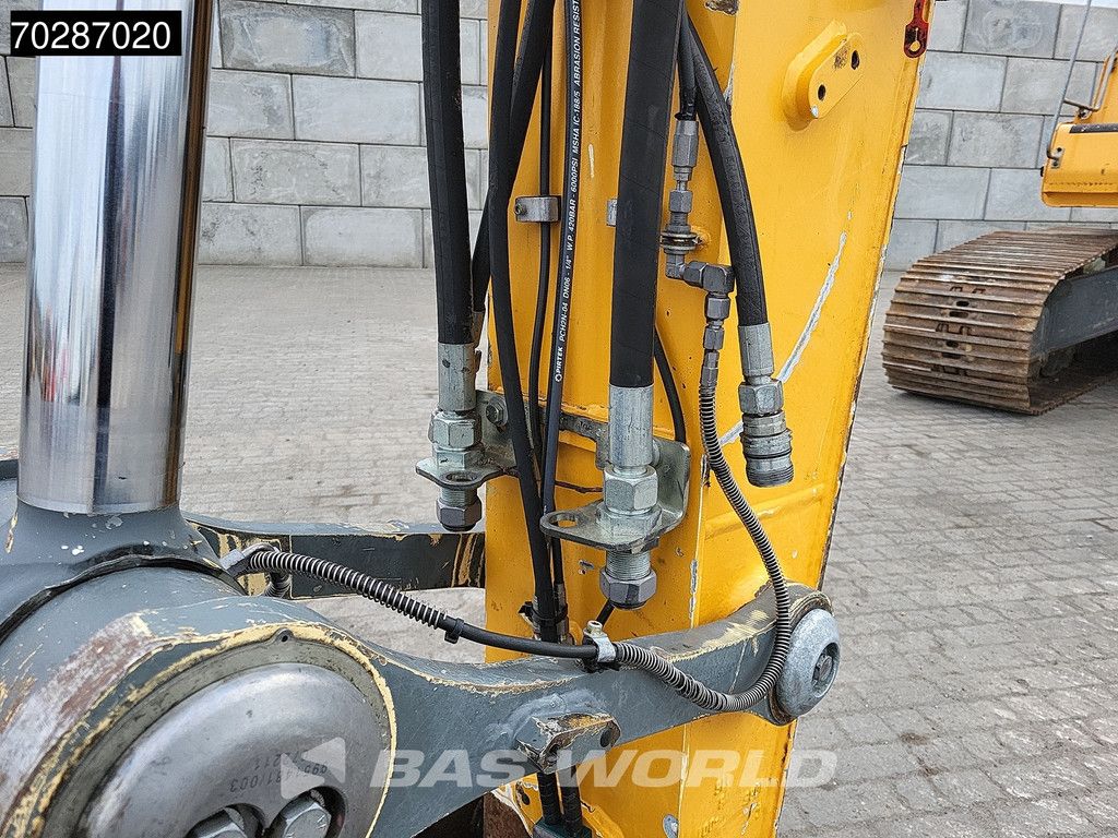 Liebherr R922 DUTCH MACHINE