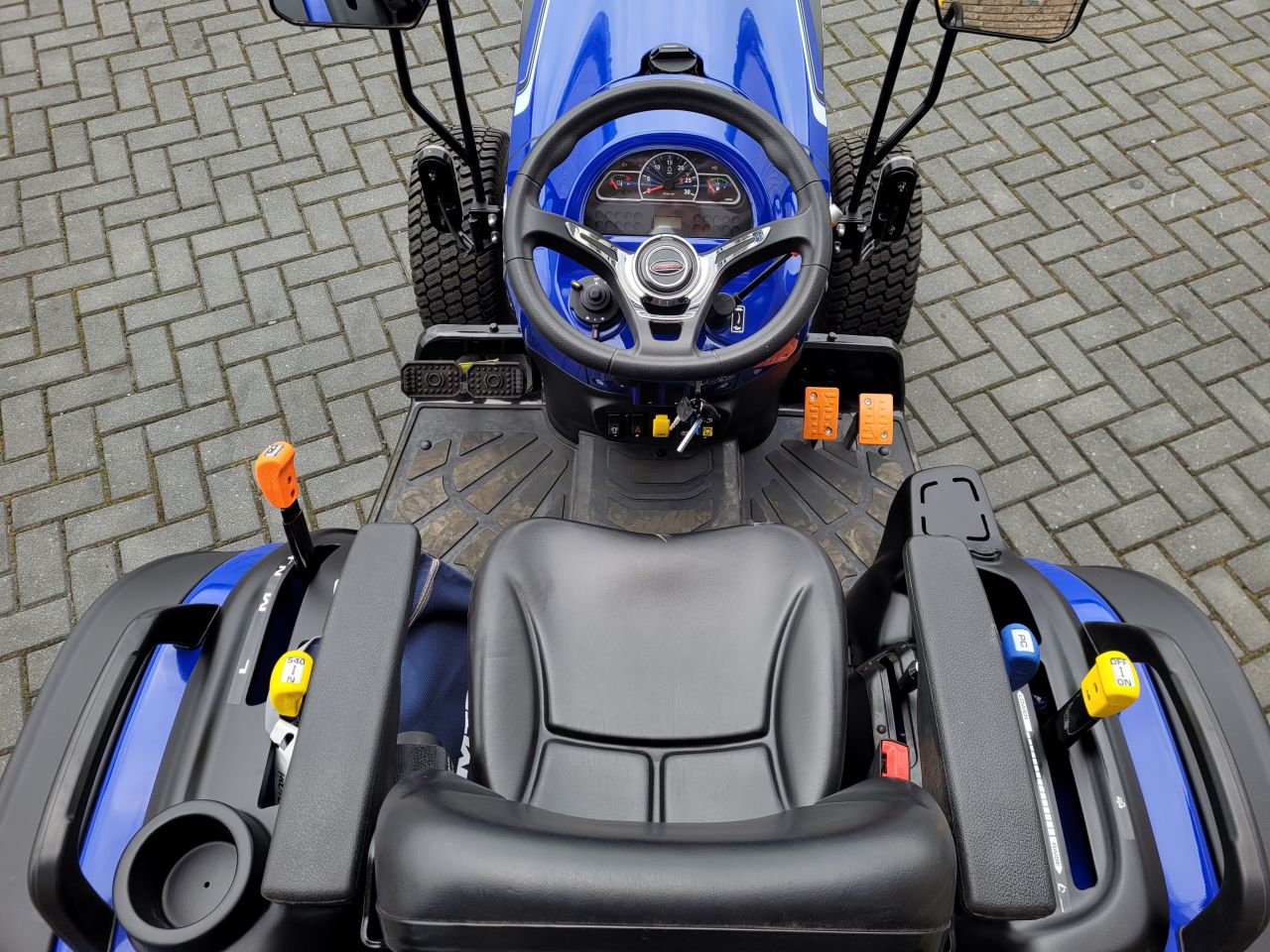 Farmtrac 26 hst pro
