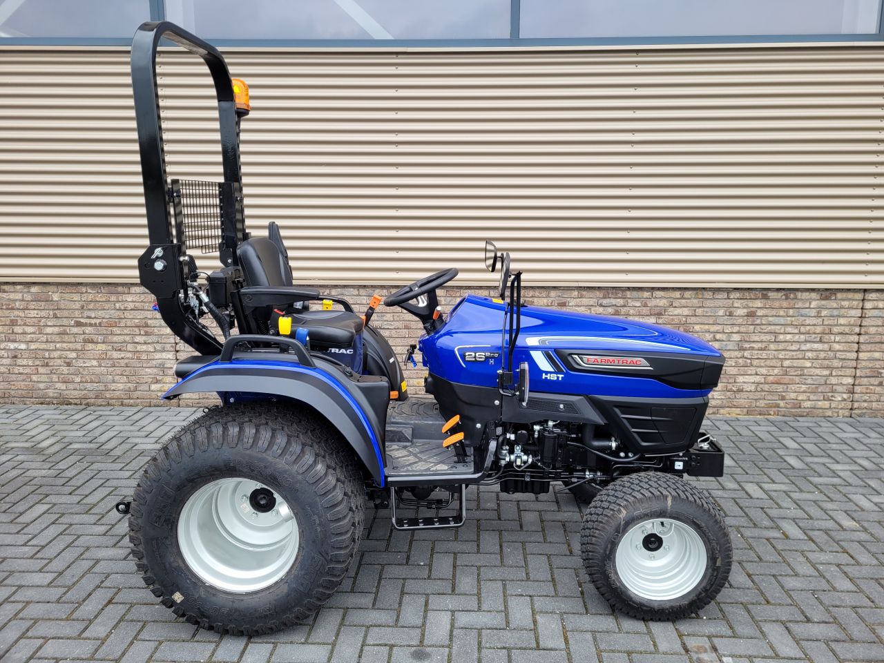 Farmtrac 26 hst pro