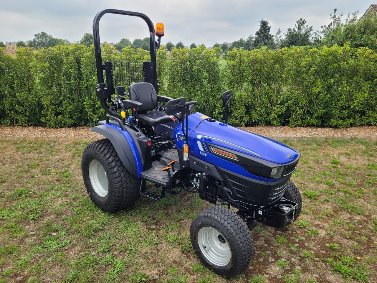Farmtrac 26 hst pro