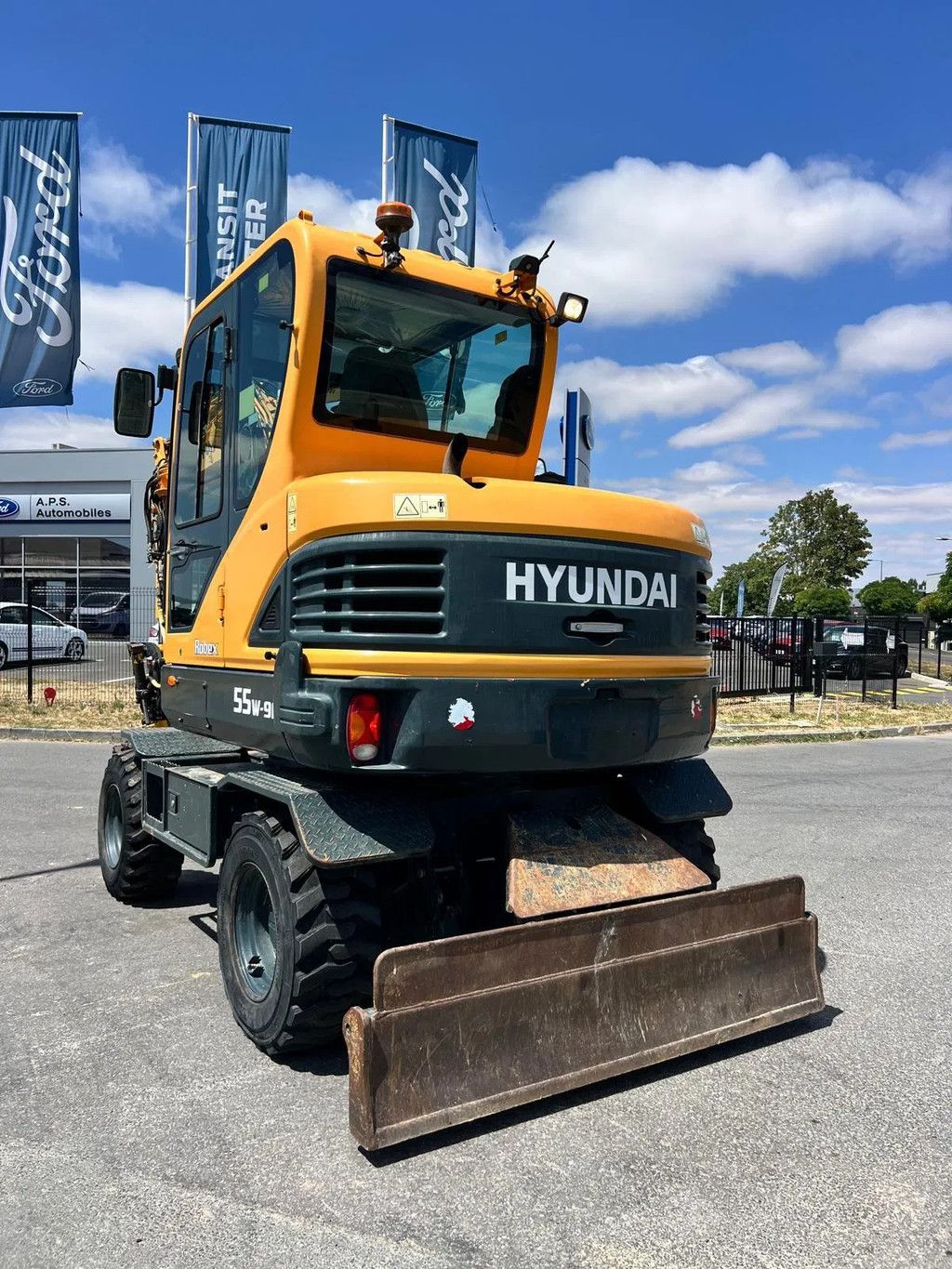 Hyundai R55W-9A