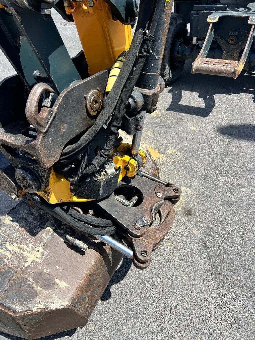 Hyundai R55W-9A