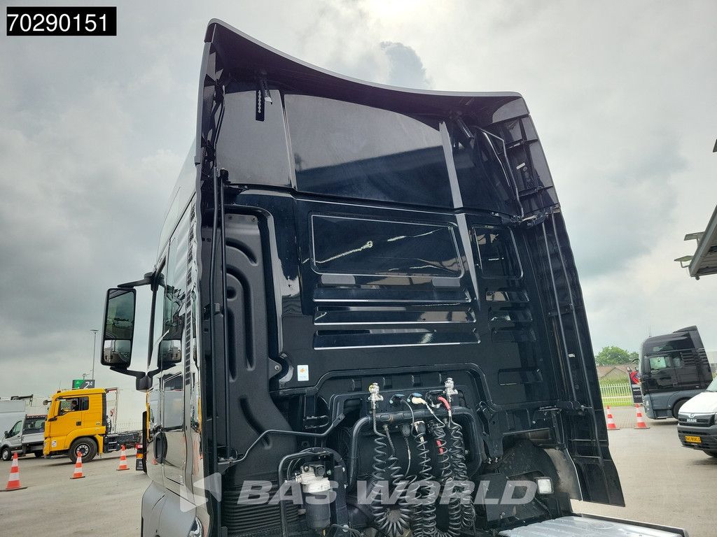MAN TGX 18.470 4X2 XXL Retarder 2xTanks ACC Standklima Euro 6