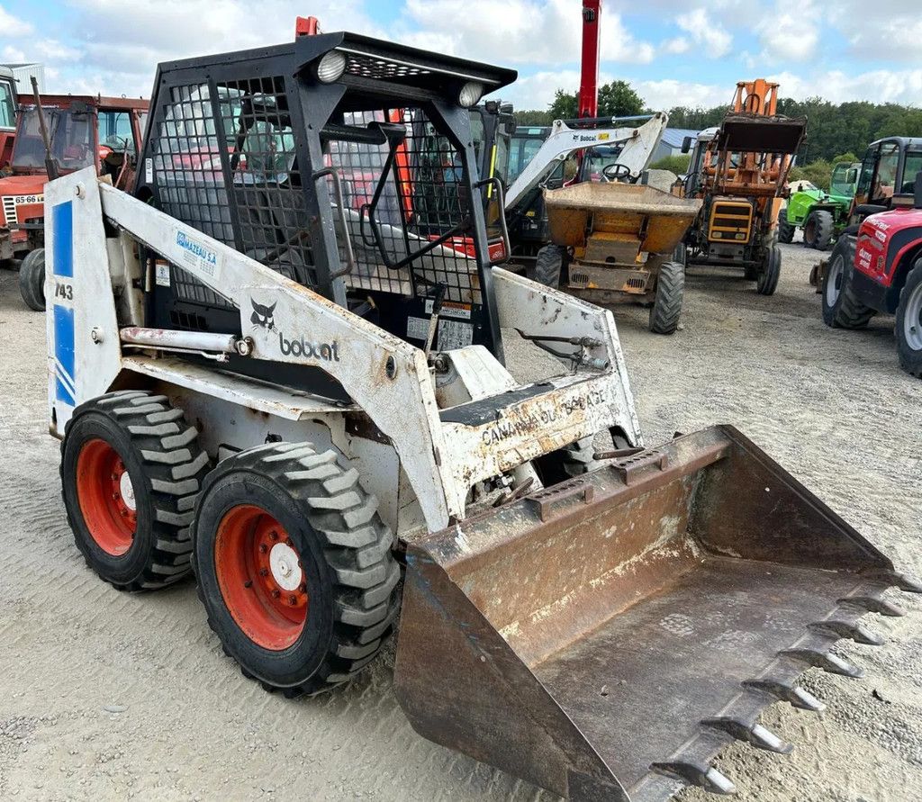 Bobcat 743