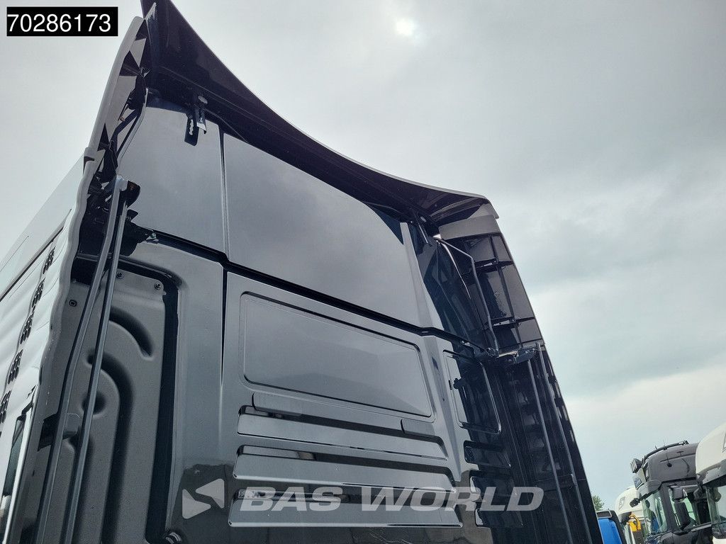 MAN TGX 18.500 4X2 XXL Retarder Leder Standklima 2xTanks Xenon ACC Euro 6
