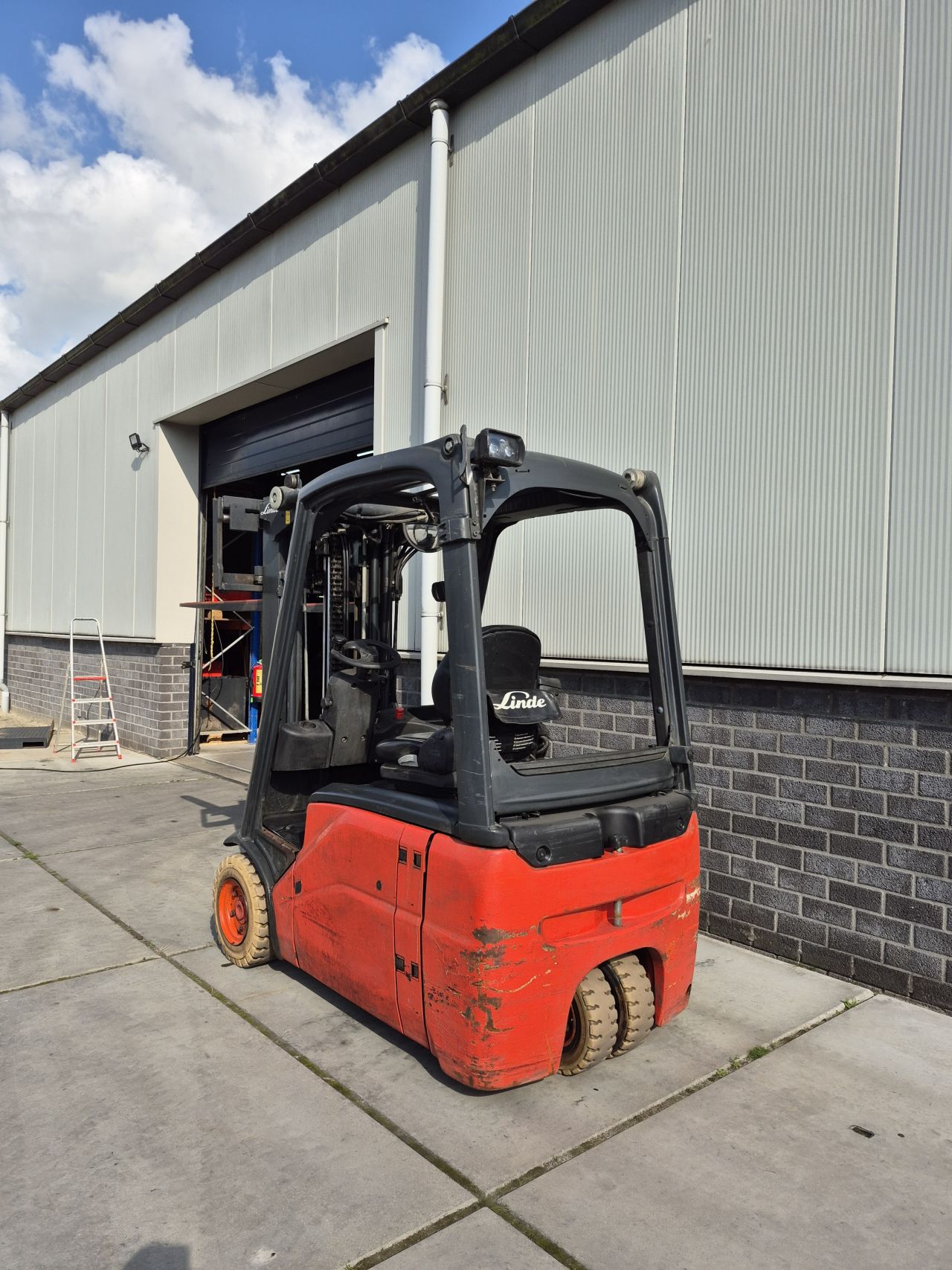 Linde E16-01 bj 2011 triplex freelift sideshift 4.140 mm 7445 uu