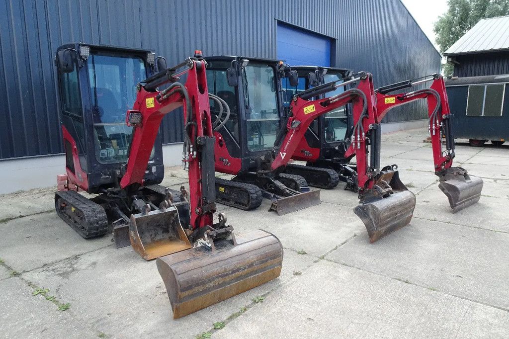 Yanmar Minikraan SV17 / SV19