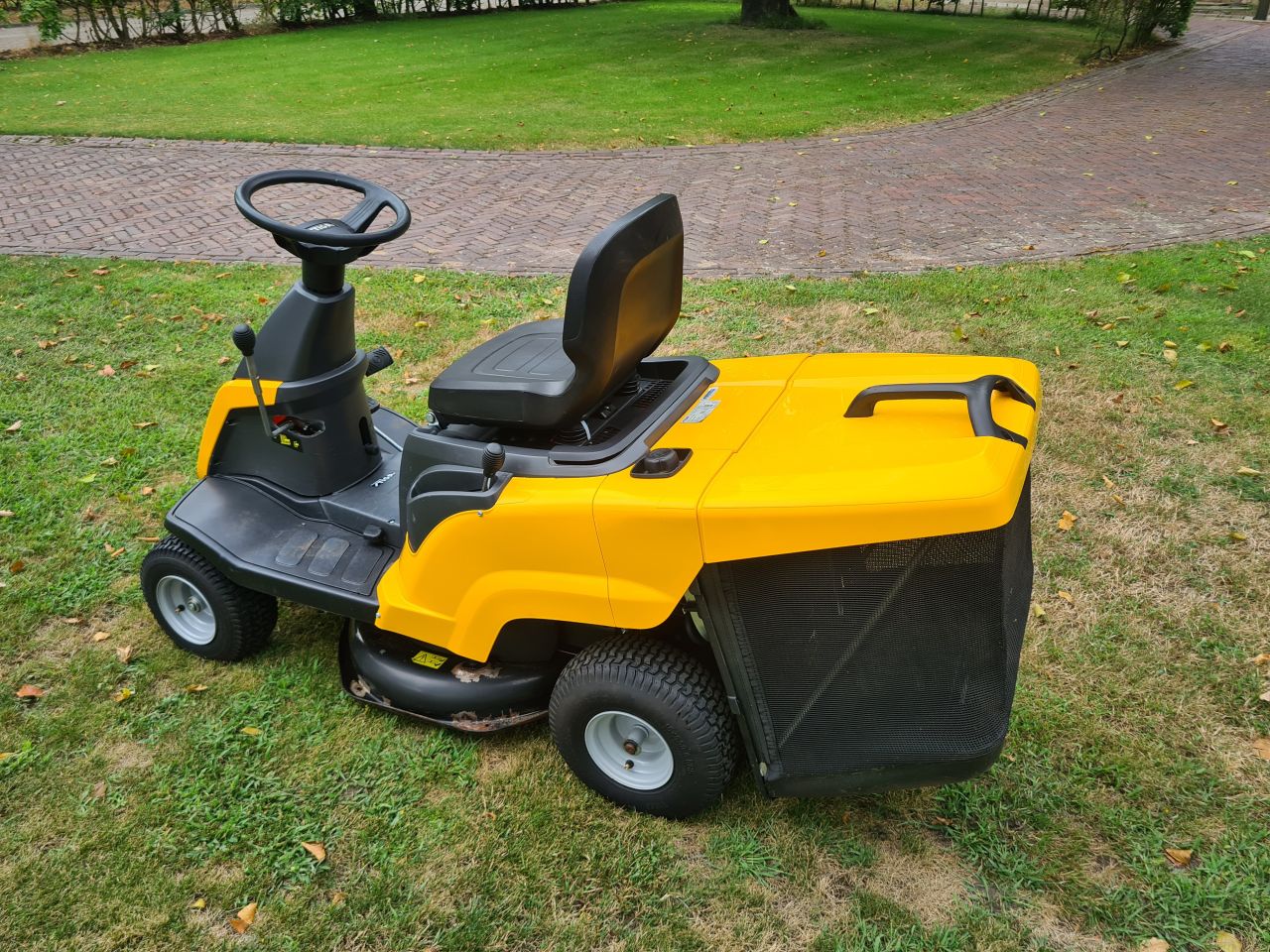 Stiga combi 1066 HQ zitmaaier hydrostaat met opvangbak.
