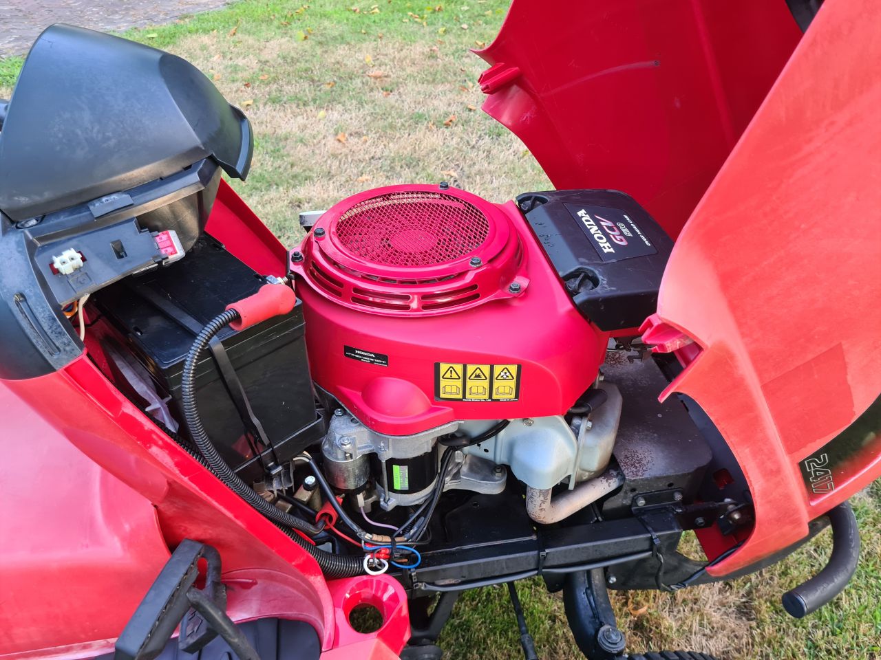 Honda HF 2417 zitmaaier met opvangbak.