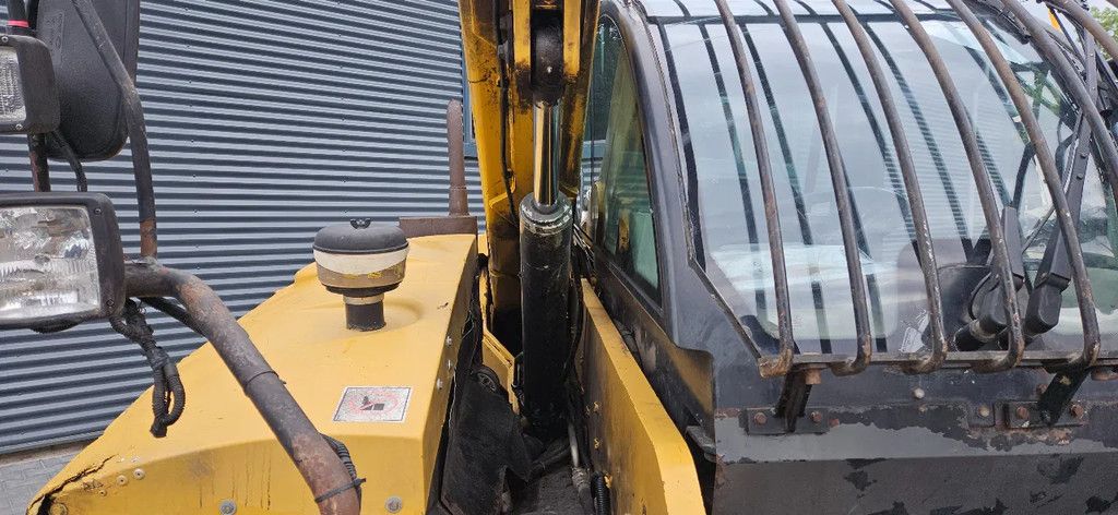Caterpillar TH215