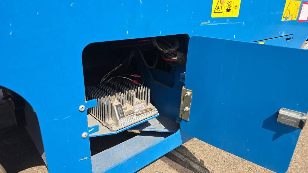 Genie GS4047 schaarlift schaarhoogwerker 14m 4047