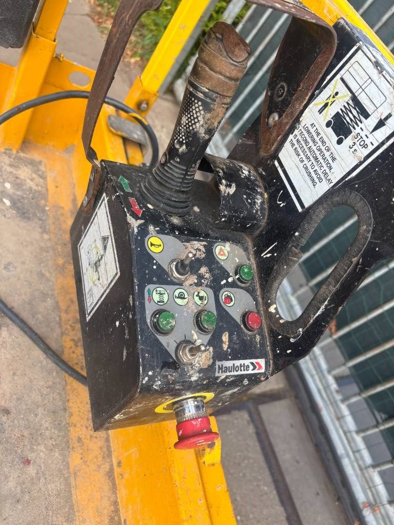 Haulotte Compact 8 8m schaarlift Haulotte hoogwerker