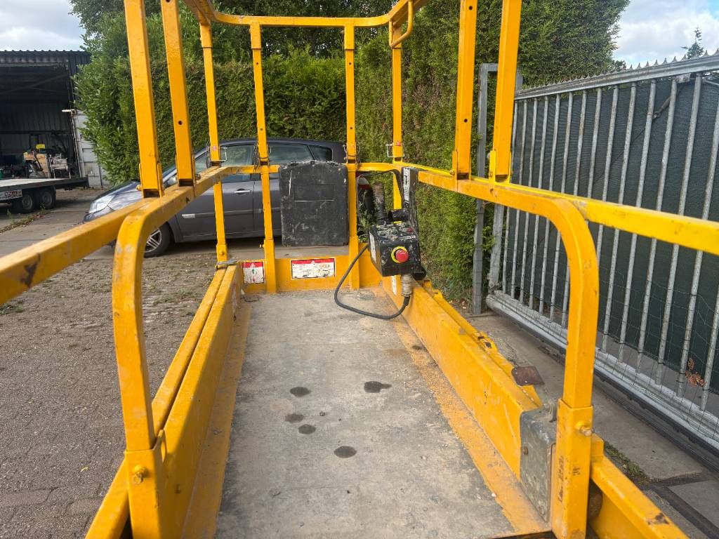 Haulotte Compact 8 8m schaarlift Haulotte hoogwerker