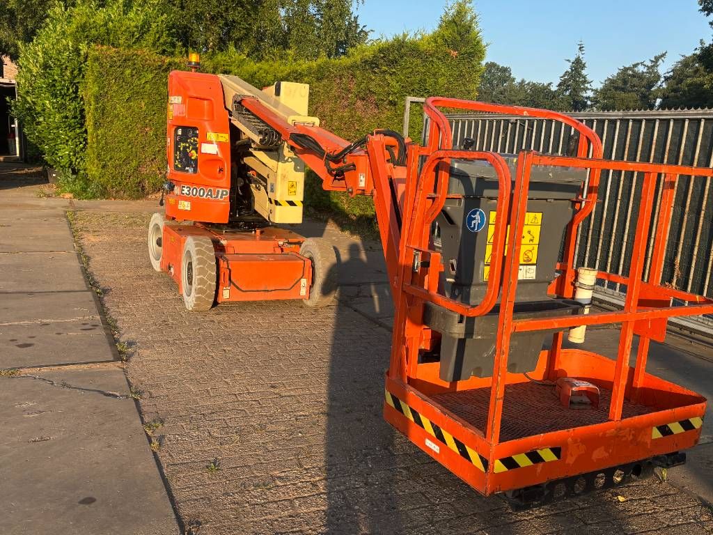 JLG E 300 AJP 12m knikarmhoogwerker JLG