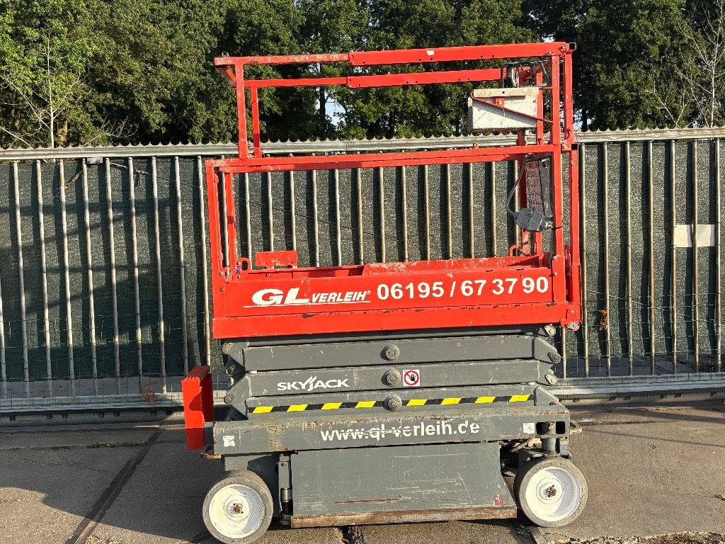 SkyJack SJ 3219 schaarhoogwerker 8m skyjack hoogwerker