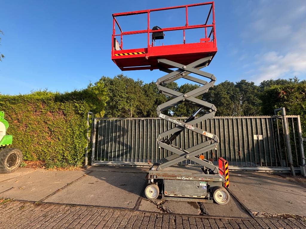 SkyJack SJ 3219 8m schaarlift Skyjack hoogwerker schaar