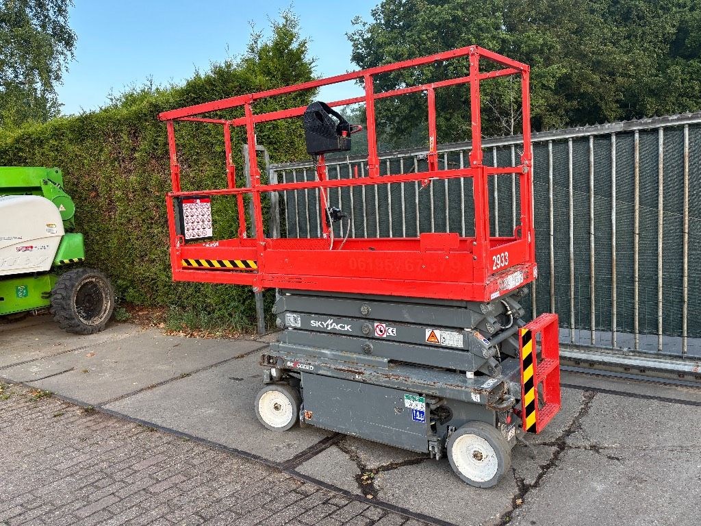 SkyJack SJ 3219 8m schaarhoogwerker hoogwerker Skyjack