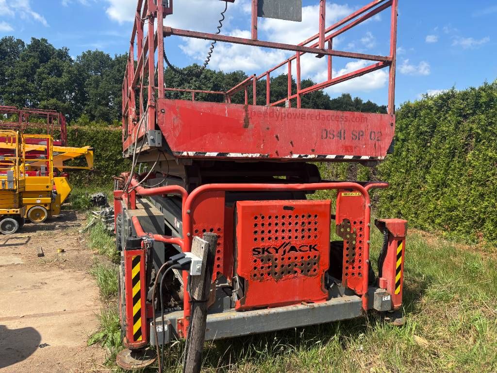 SkyJack SJ 9241 RT 14.5m schaarhoogwerker Skyjack 8841