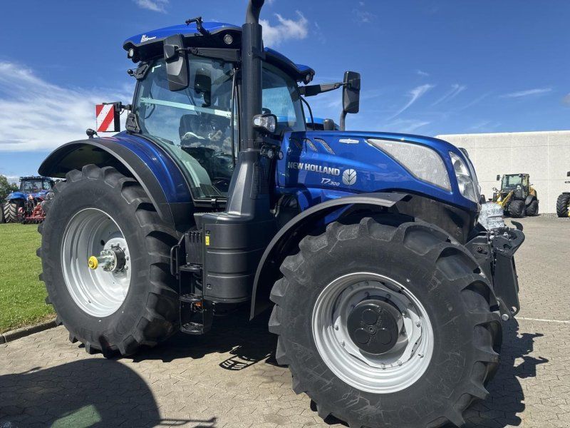 New Holland T7.300 AC GEN
