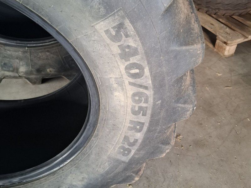 Michelin 540/65R28