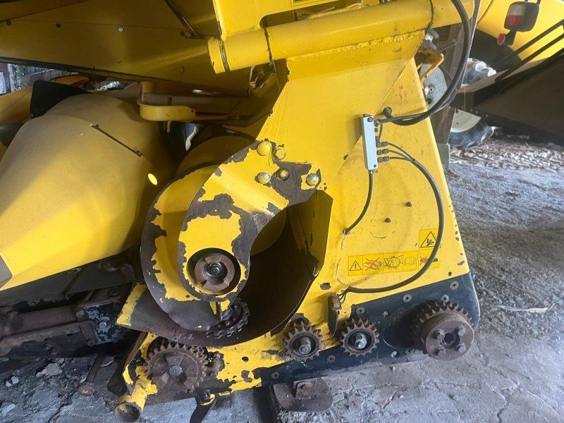 New Holland MF875W
