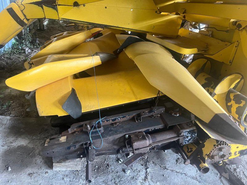 New Holland MF875W