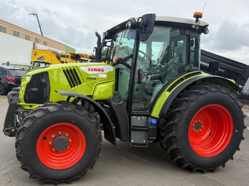 Claas Arion 420