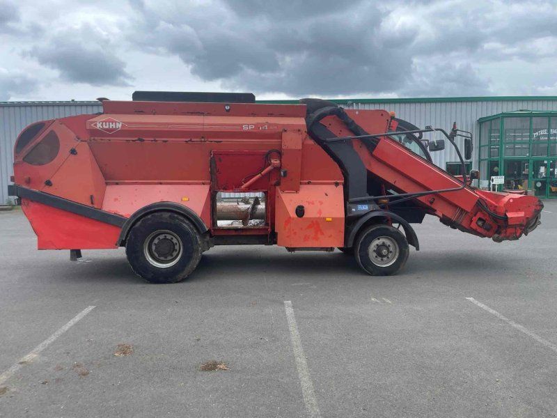 Kuhn Mélangeuse automotrice Sp-14