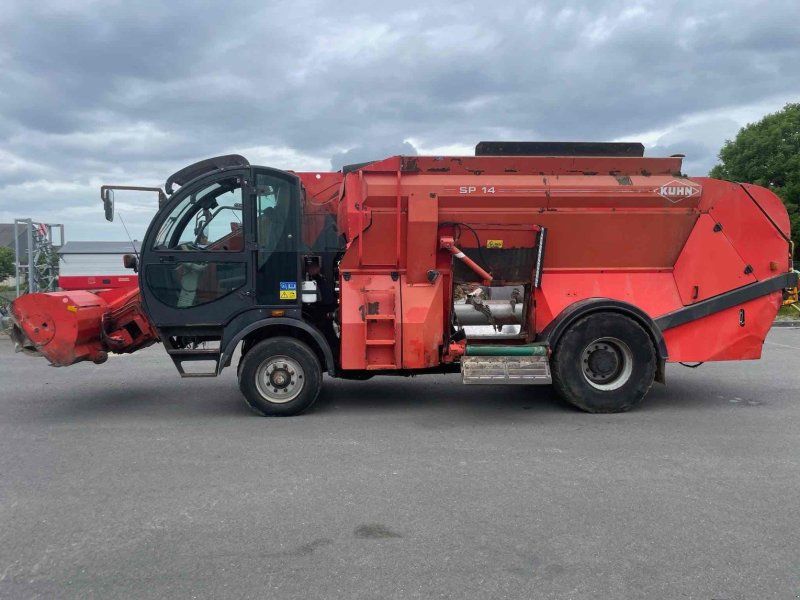 Kuhn Mélangeuse automotrice Sp-14