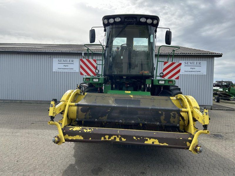 John Deere 7500