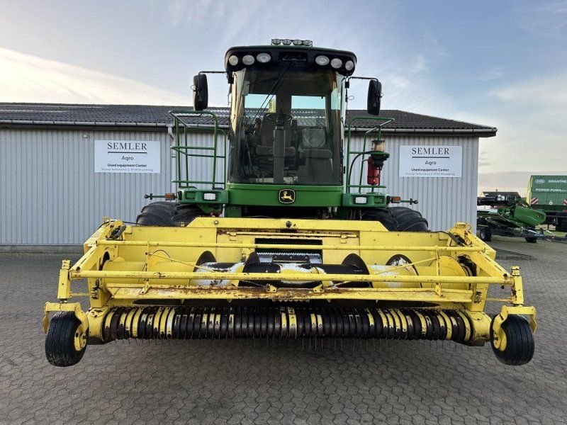 John Deere 7700