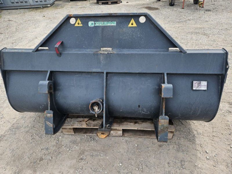 Merlo A0700