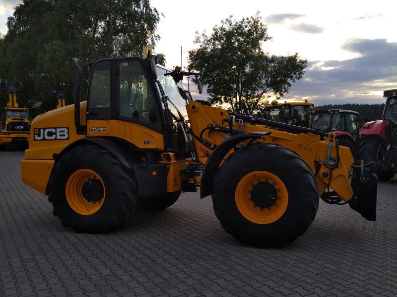 JCB TM 420