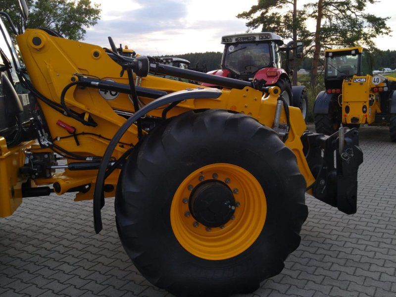 JCB TM 420