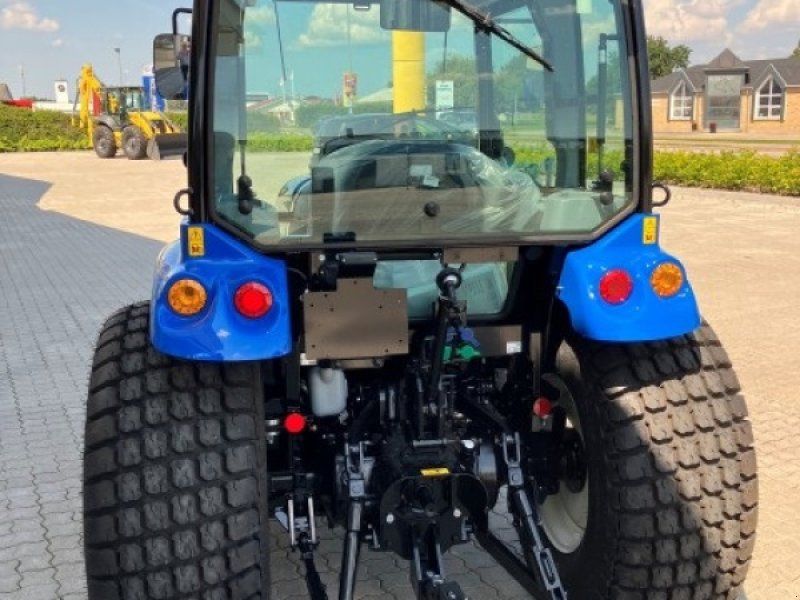 New Holland Boomer 55 CAB ST5