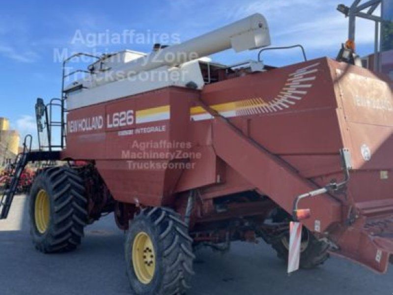 New Holland L 626