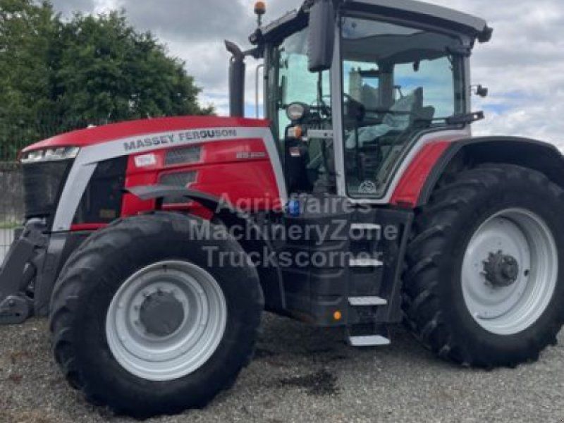 Massey Ferguson 8S.205
