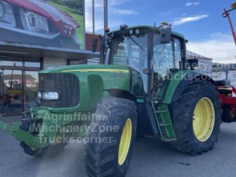 John Deere 6920