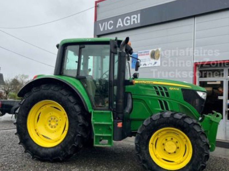 John Deere 6105M