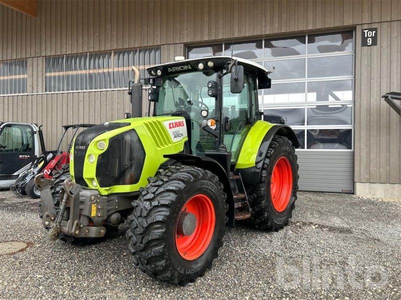 Claas Arion 550