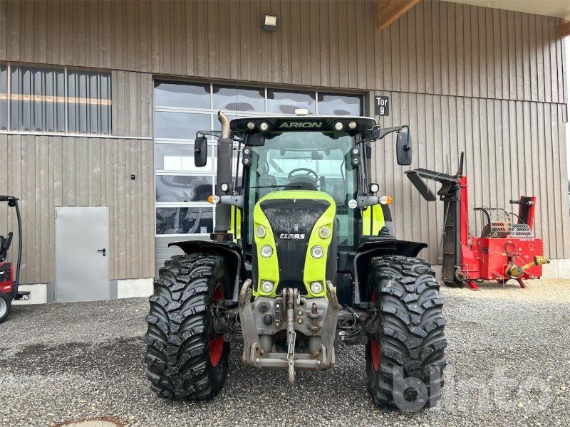 Claas Arion 550
