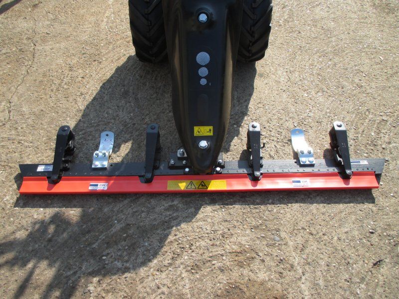 Eurosystems M 550 Profigerät m.Kommunalbalken 117 cm
