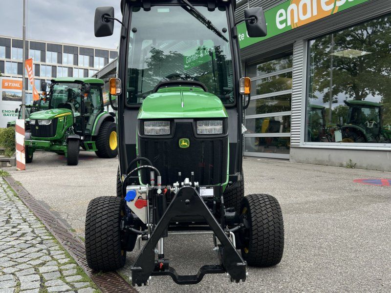 John Deere 1026R