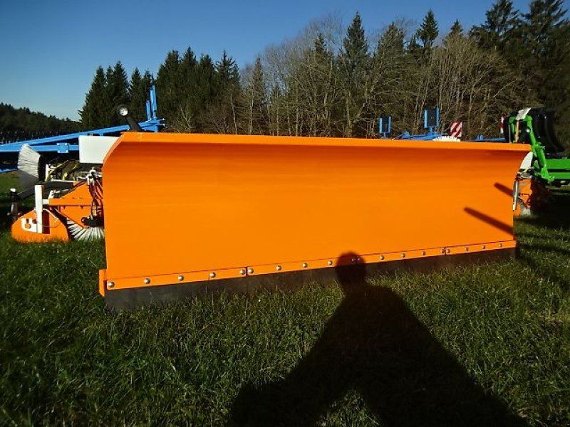 M&H Schneeschild 3 Meter SP  Hydraulisch schwenkbar- mit Anfahrsic