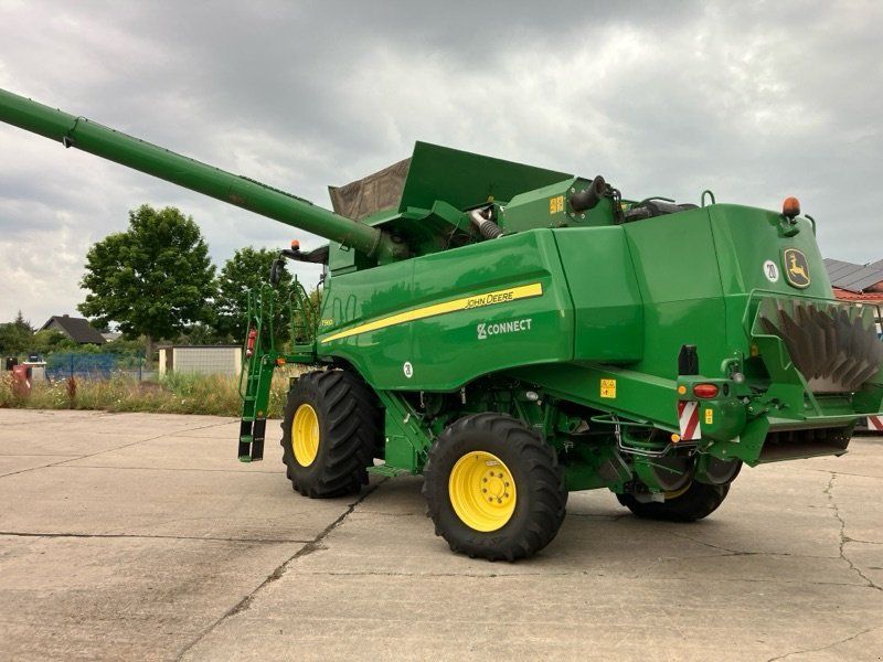 John Deere T560 mit 622R Schneidwerk