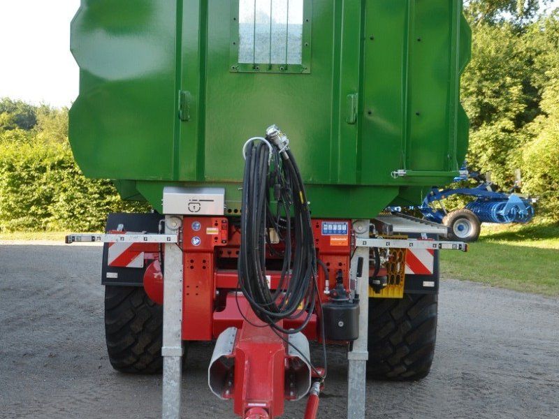 Kröger MUK 303