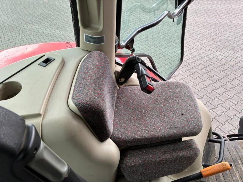 Massey Ferguson 5609 Dyna-4