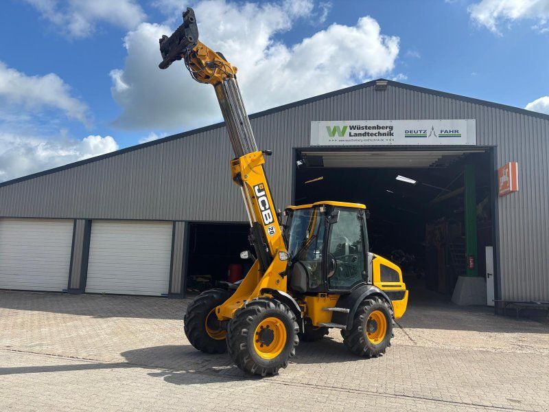 JCB TM 220